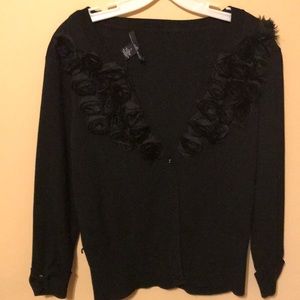 Will Smith black roses sweater size large exc cond